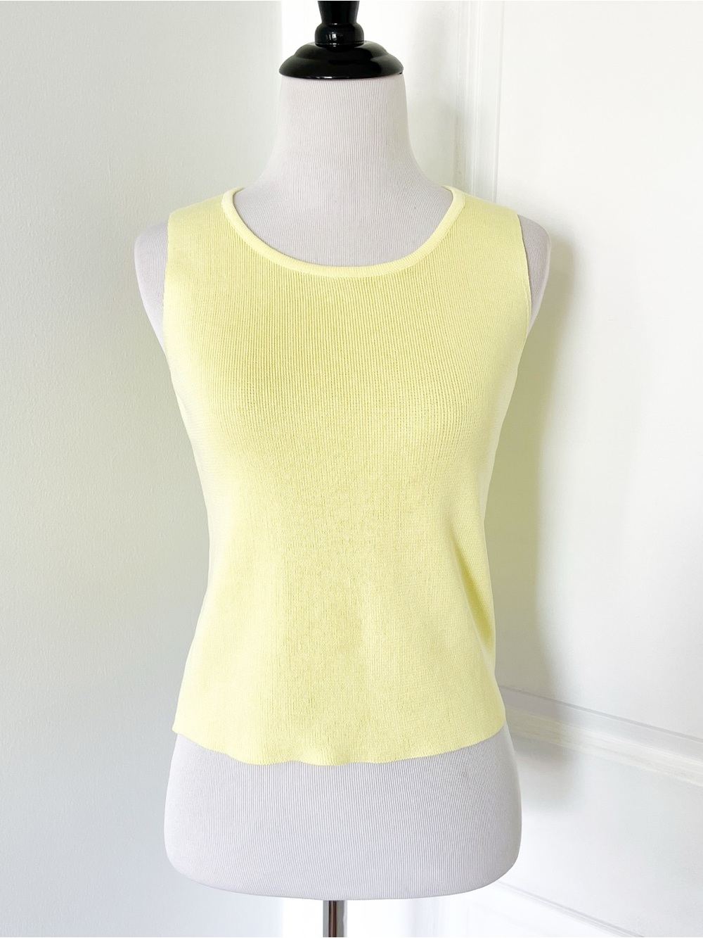 Women’s Sleeveless Knit Tank Top - Light Yellow